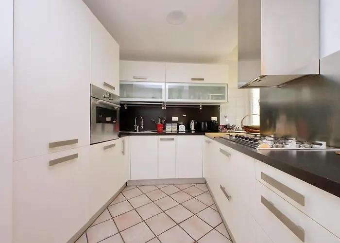 Apartment Sangallo Charme *